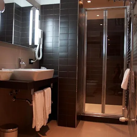 Hotel La Conchiglia 3*